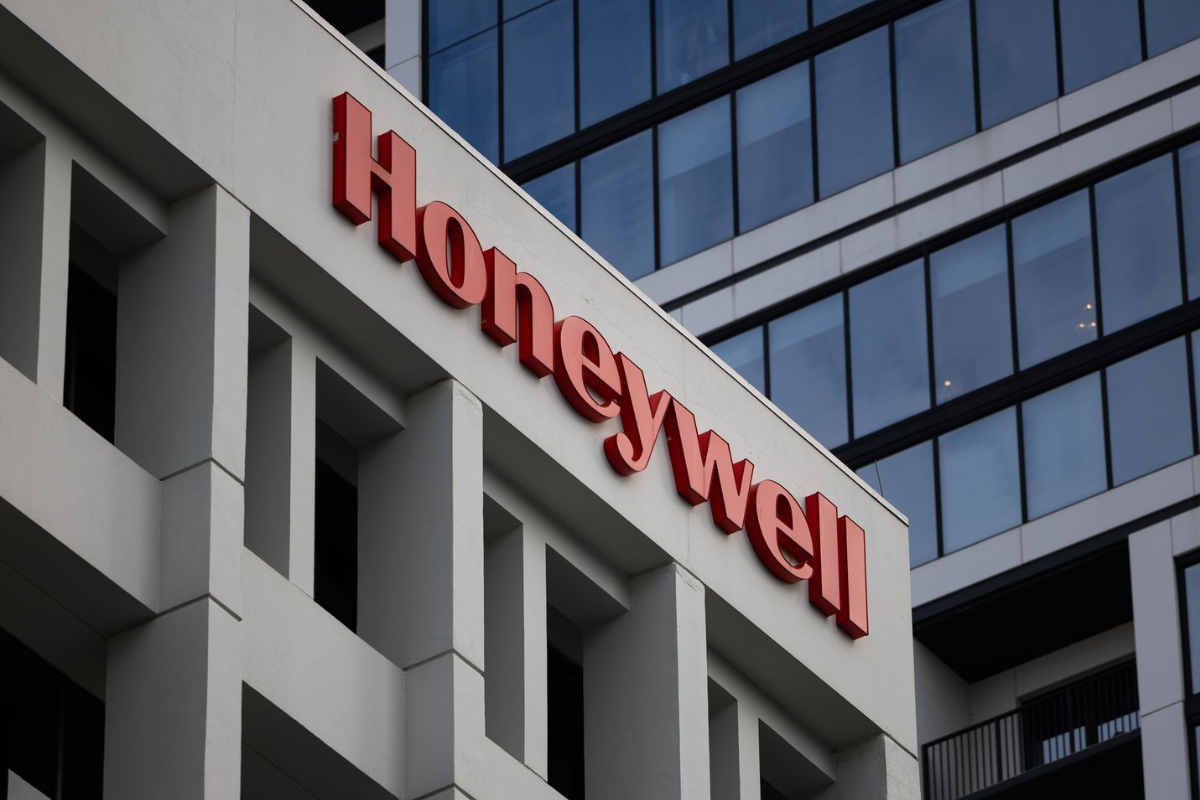 Honeywell, Stereolabs Roll Out AI Carts For Dock Scans